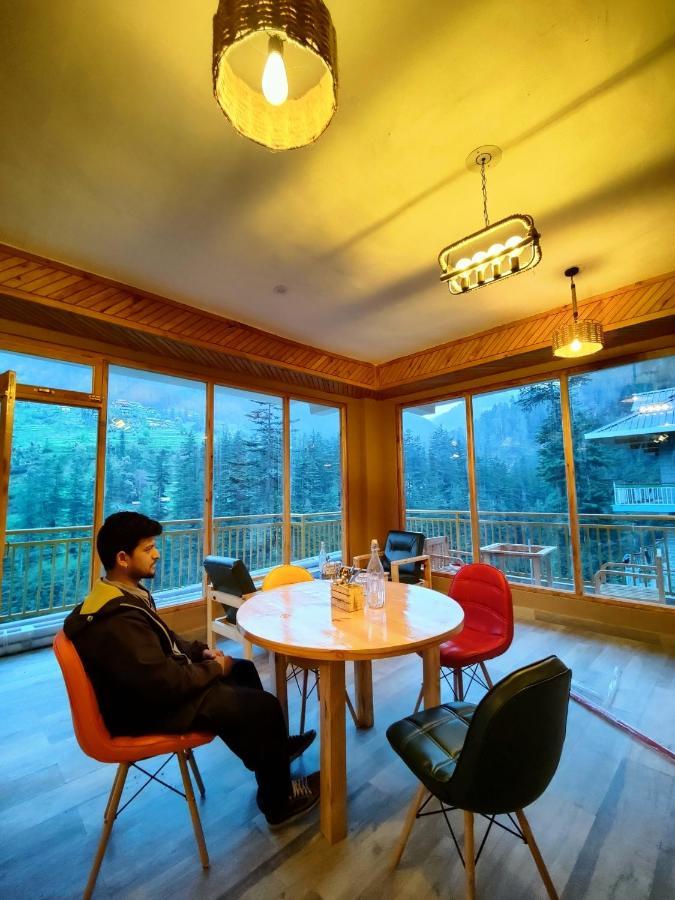 The Woodpecker Inn & Cafe, Jibhi מראה חיצוני תמונה